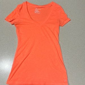 American Eagle V-neck